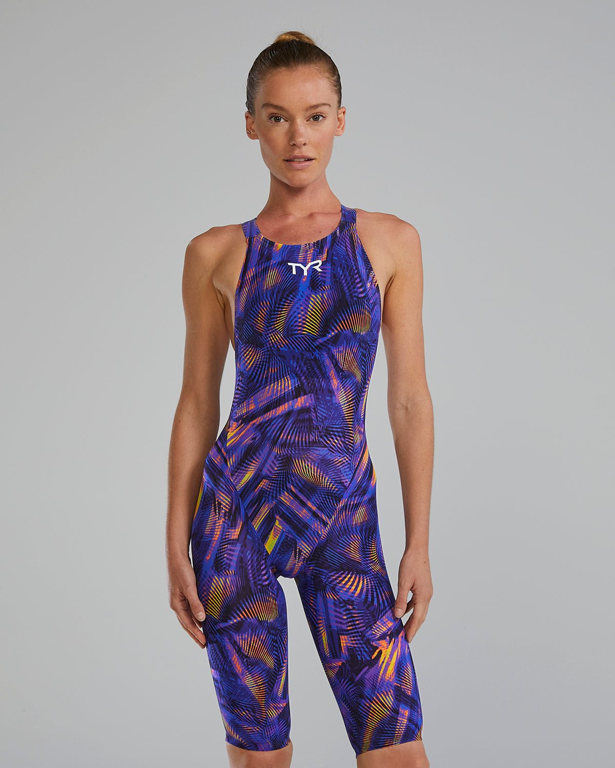  Women's Avictor Closed Back Swimsuit - Helux