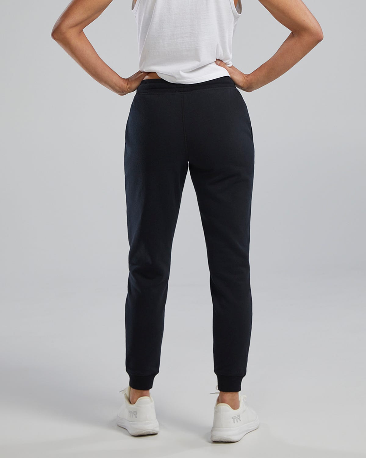  TYR Women's UltraSoft Heavyweight Terry Jogger - Solid