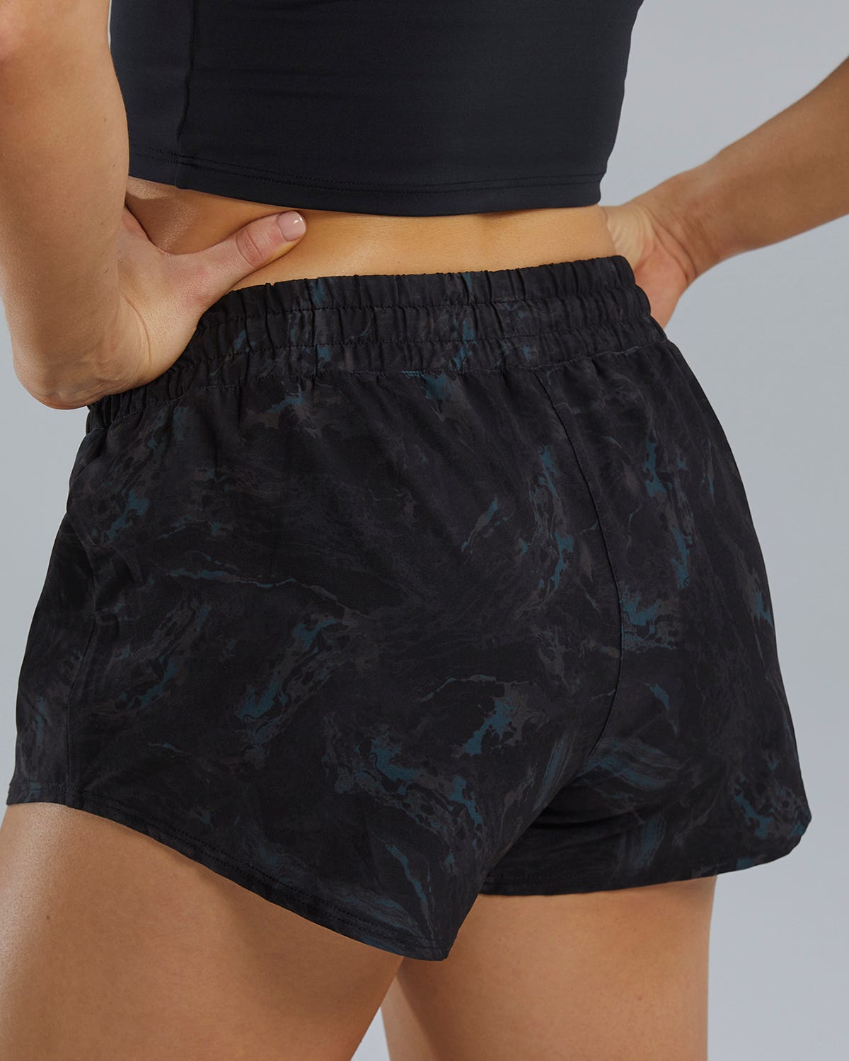  TYR Hydrosphereª Women's Pace Running Shorts - Meteorite