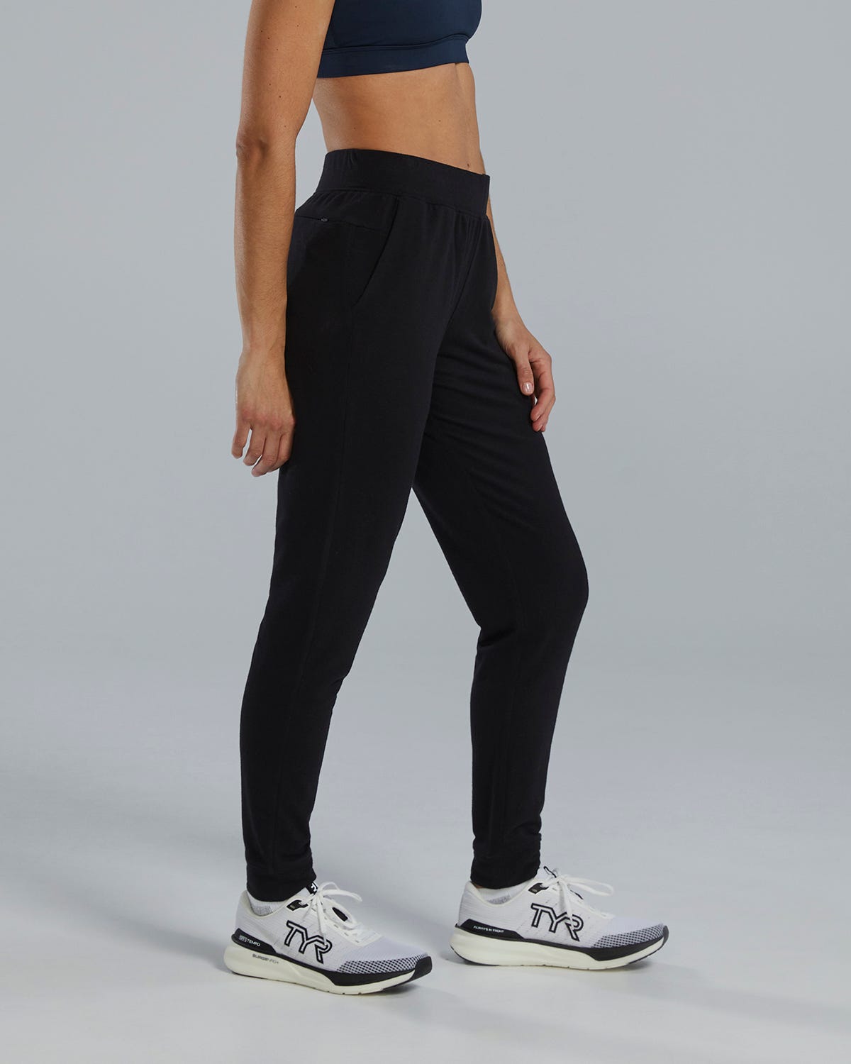  TYR UltraSoftWomen's Midweight Terry A.M. Joggers - Solid / Heather