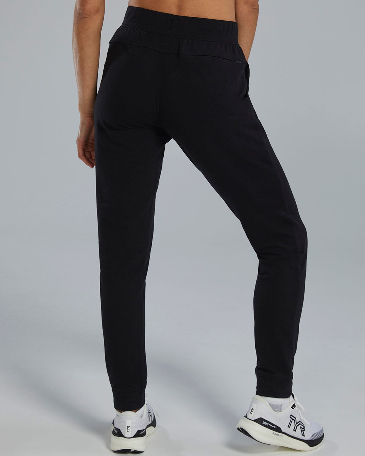  TYR UltraSoftWomen's Midweight Terry A.M. Joggers - Solid / Heather