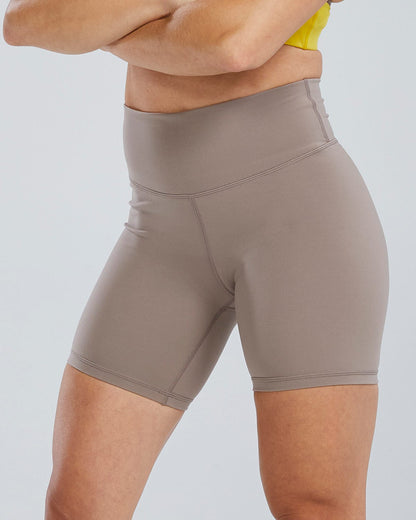  TYR Joule Eliteª Women's High Rise Short 6" - Solid