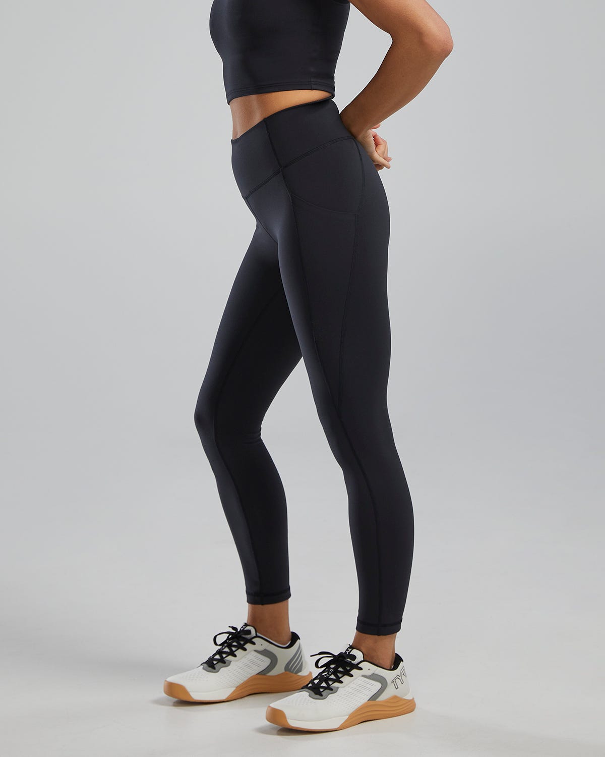  TYR Joule Eliteª Women's High-Rise 25" Pocket Leggings - Solid