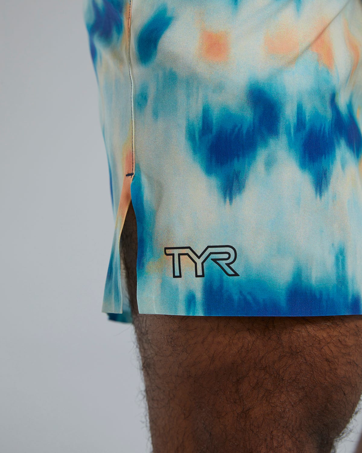  TYR HydrosphereªMen's Unlined 7" Unbroken Shorts - Spectrik