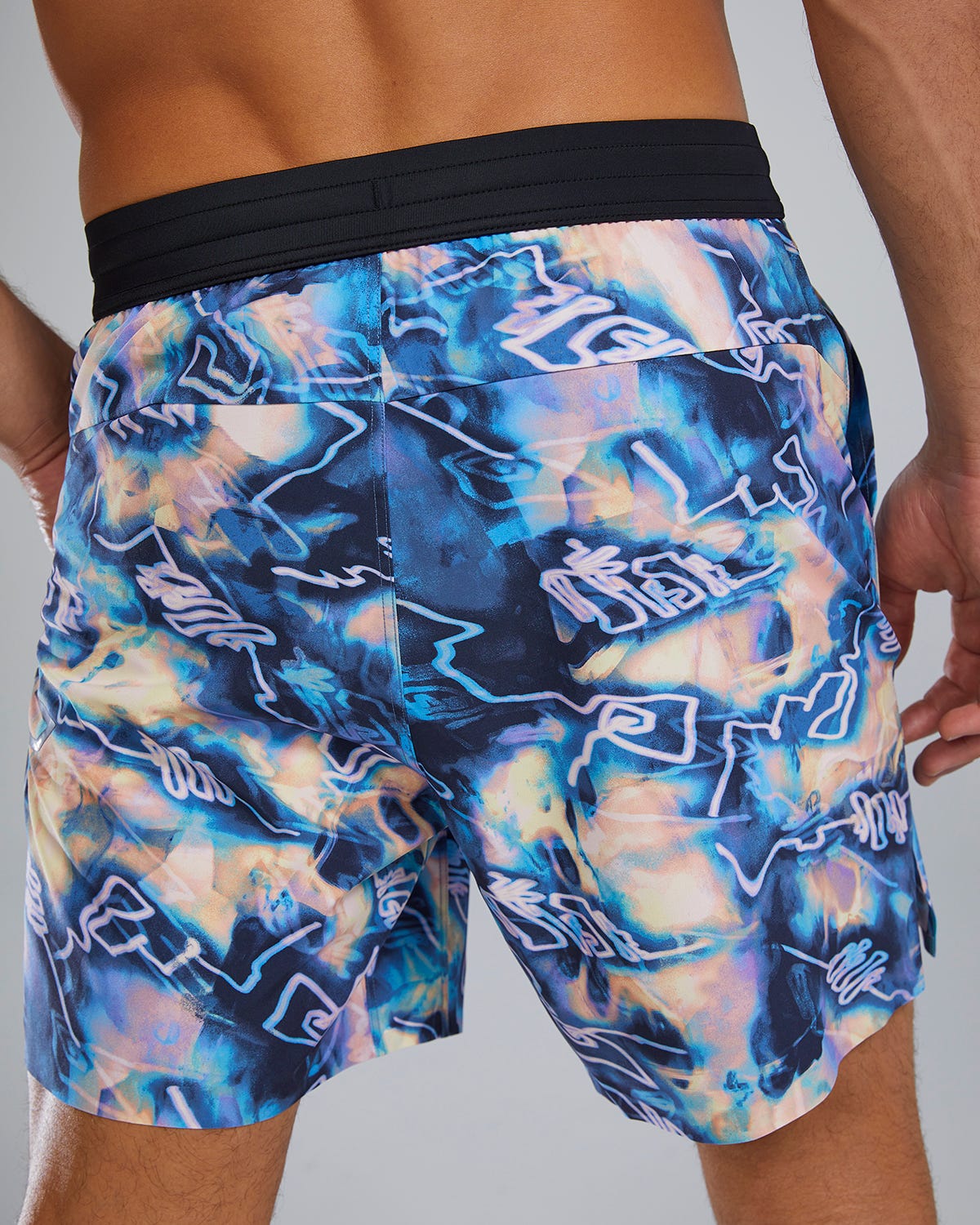  TYR Hydrosphereª - Men's Unbroken Shorts - Unlined 7" - Voltage Pazzo
