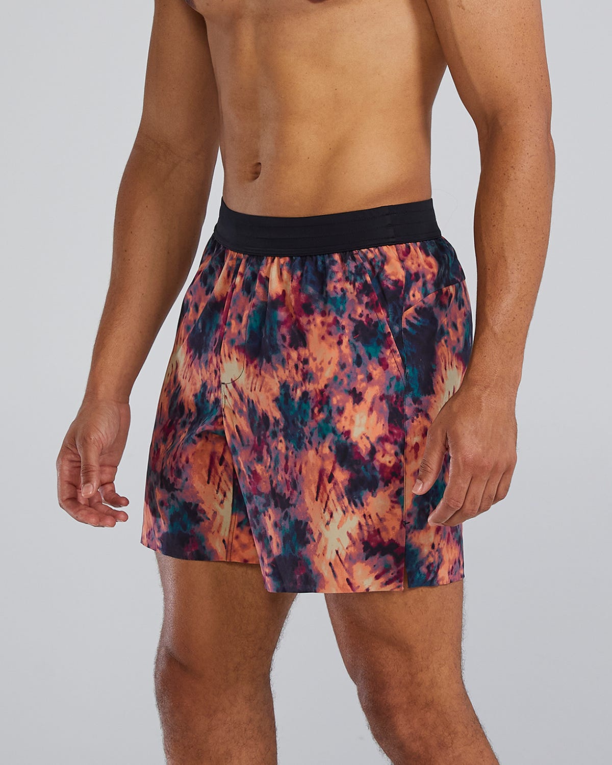  TYR Hydrosphere¨ - Men's Unbroken Shorts - Unlined 7" - Solid