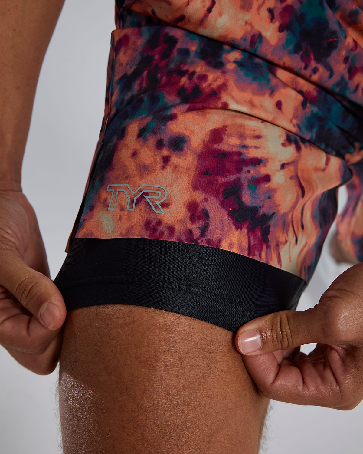  TYR Hydrosphere¨ - Men's Unbroken Shorts - Lined 7" - Solid