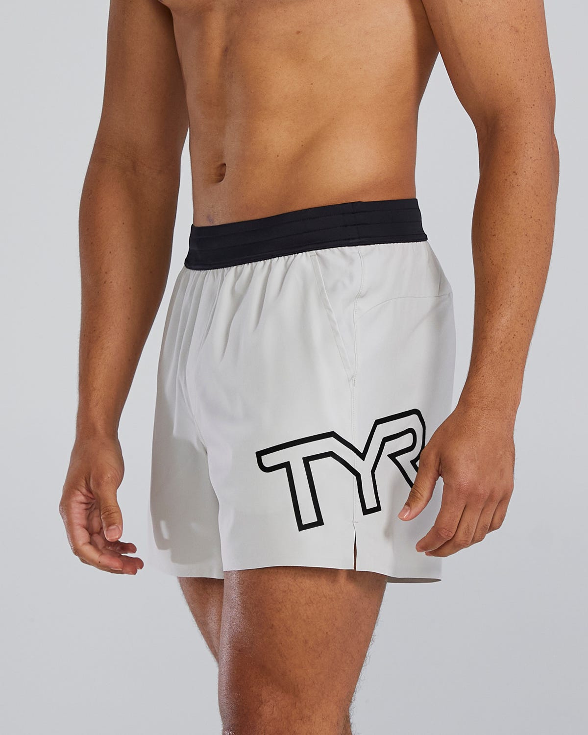  Men's Unbroken Short Unlined 5"