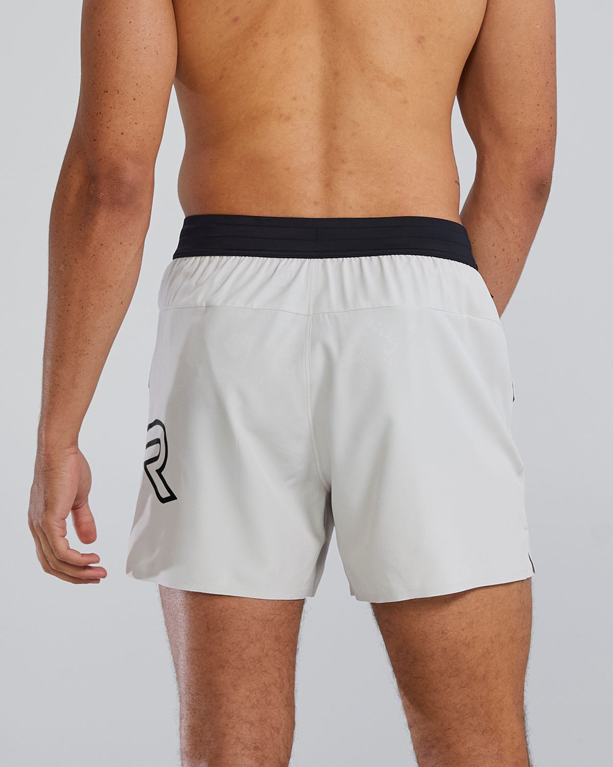  Men's Unbroken Short Unlined 5"