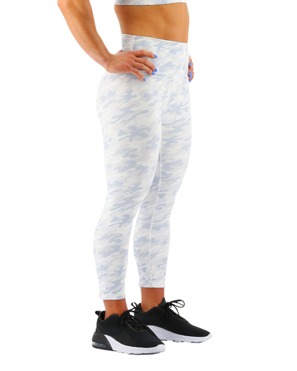  TYR Base Kineticª Women's High-Rise 21" Leggings - Whiteout Camo