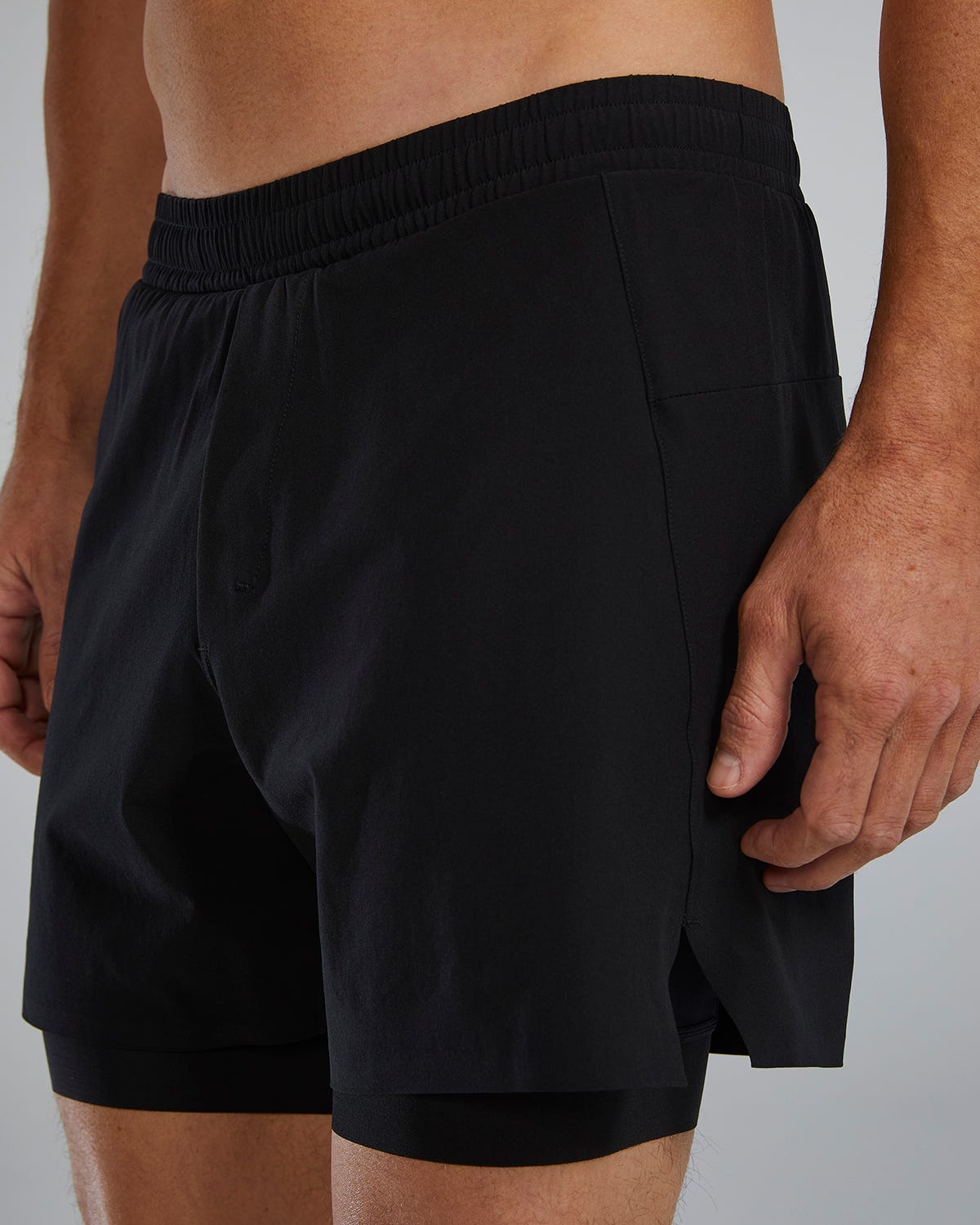  TYR Hydrosphereª Men's Lined 6" Momentum Shorts - Solid