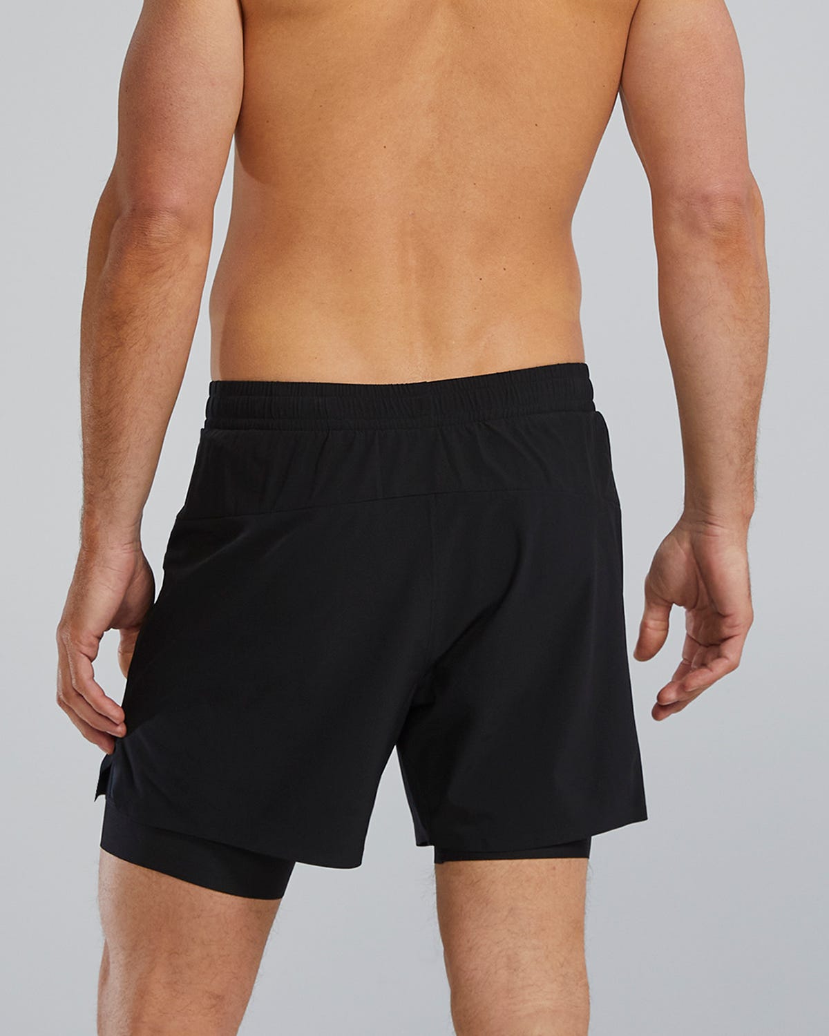  TYR Hydrosphereª Men's Lined 6" Momentum Shorts - Solid