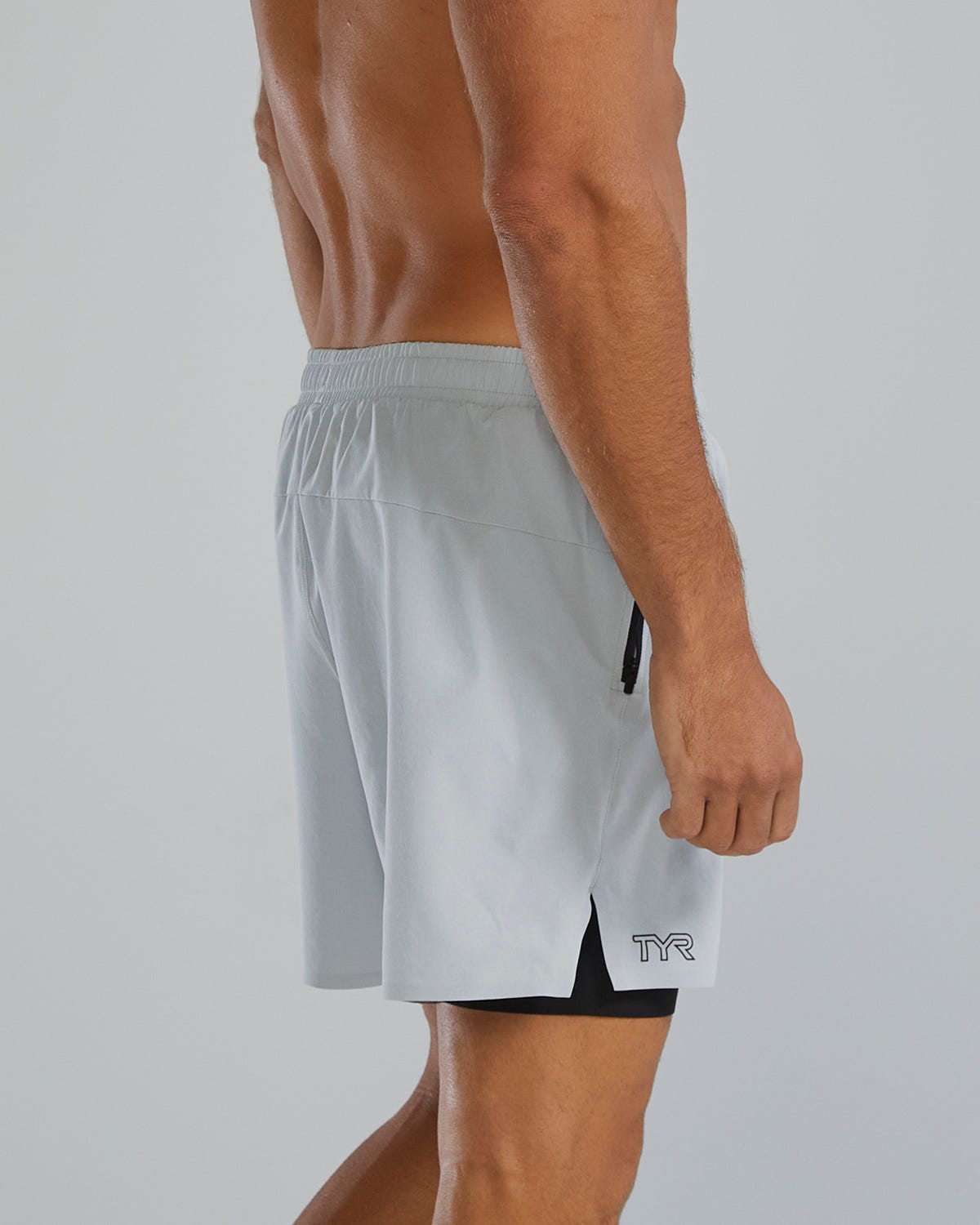  TYR Hydrosphereª Men's Lined 6" Momentum Shorts - Solid