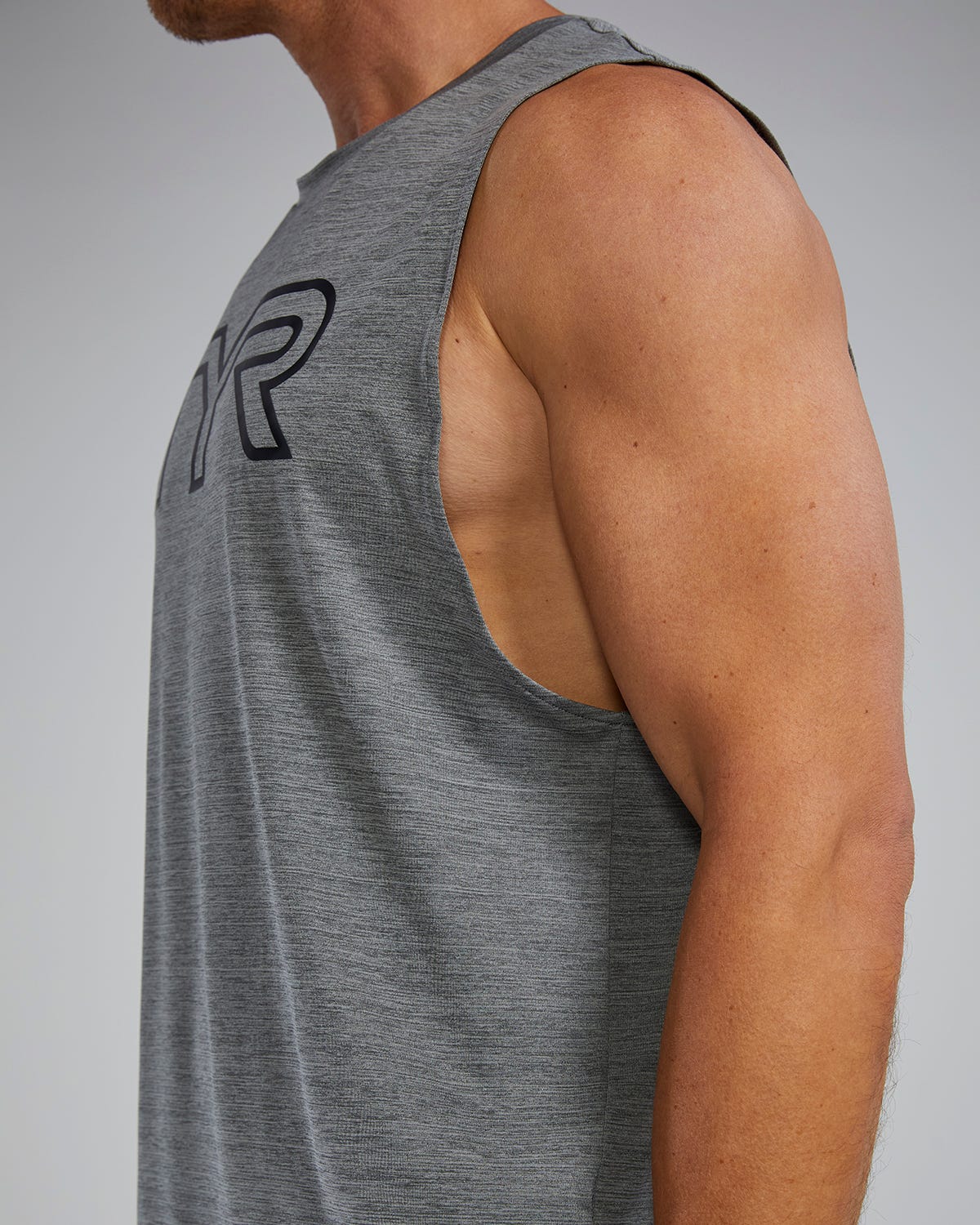  TYR ClimaDry™ Men's Big Logo Tech Tank - Solid / Heather