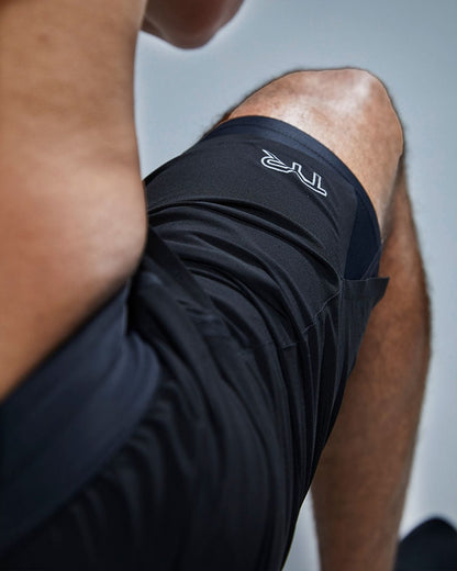  TYR Hydrosphereª Men's Lined 9" Unbroken Shorts - Solid
