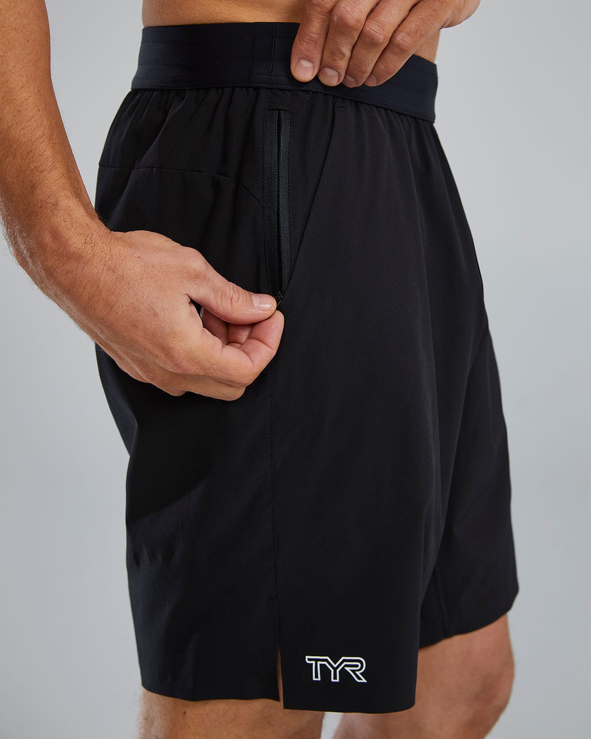  TYR Hydrosphereª Men's Unlined 9" Unbroken Shorts - Solid