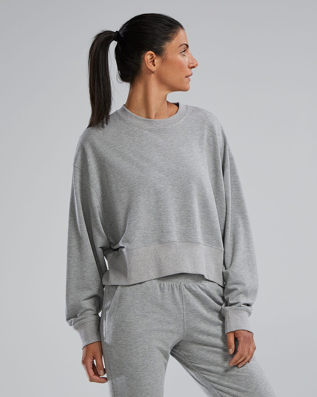  TYR UltraSoft Women's Midweight Terry Cropped Crew