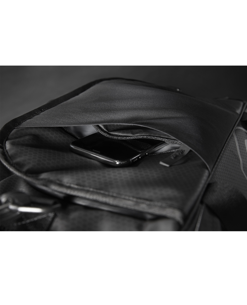  TYR Elite Team Gym Duffle Bag