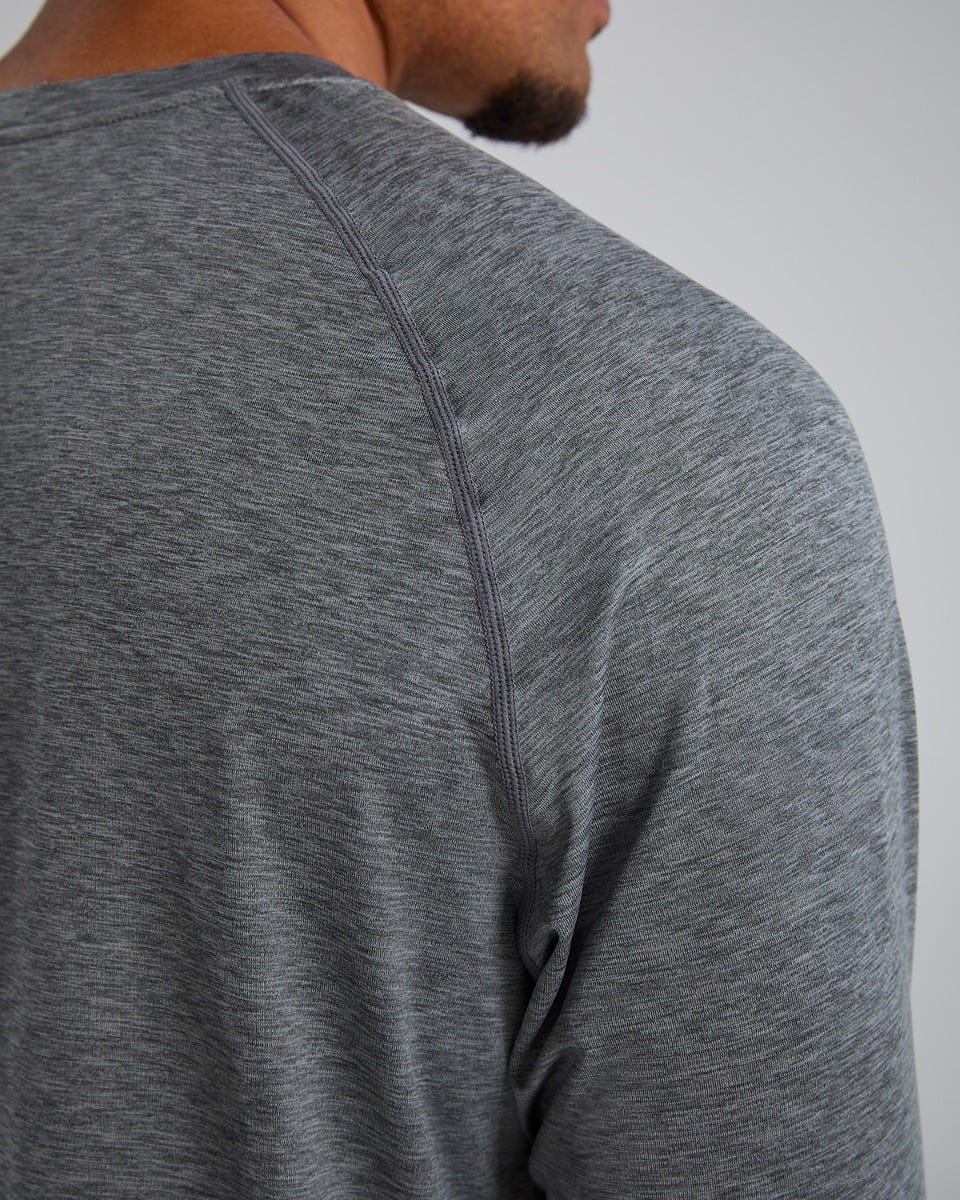  TYR ClimaDry™ Men's Raglan Long Sleeve Tech Tee - Solid / Heather
