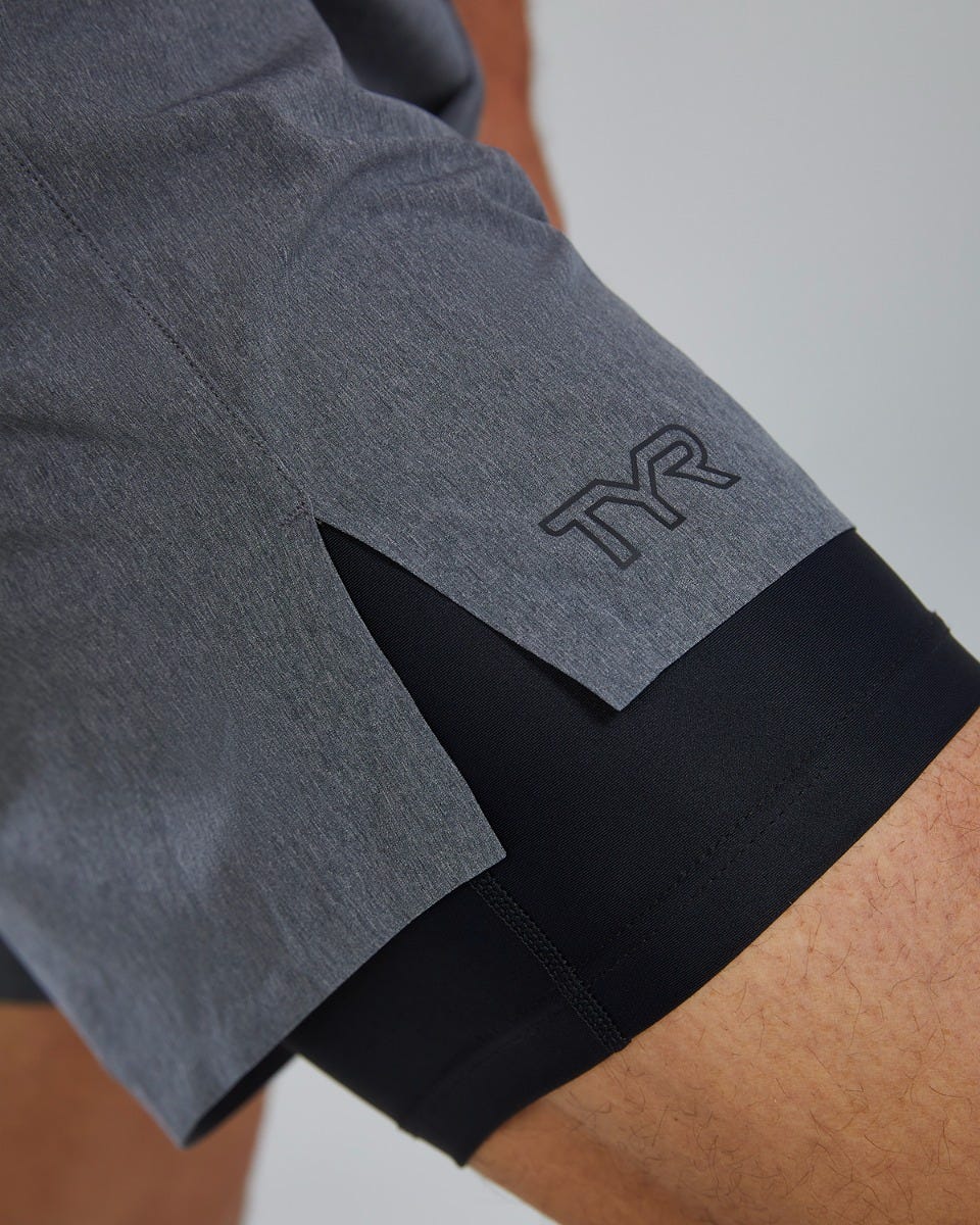  TYR Hydrosphereª Men's Lined 7" Unbroken Shorts - Solid