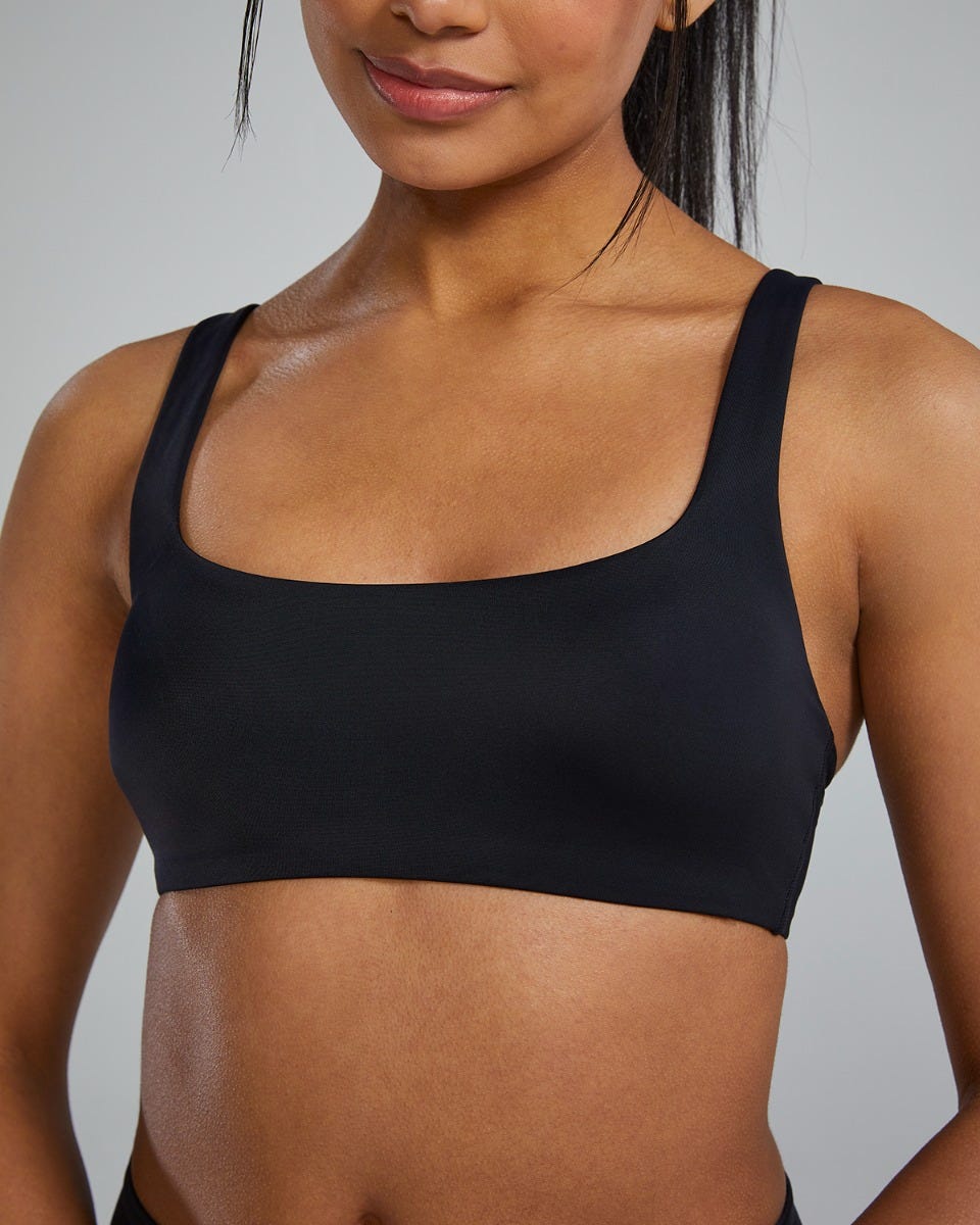  TYR Women's Nia Scoop Neck Top - Solid